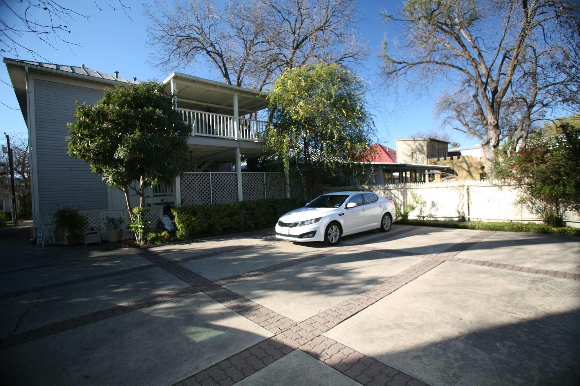 Brackenridge House Bed And Breakfast ซานอันโตนิโอ ภายนอก รูปภาพ